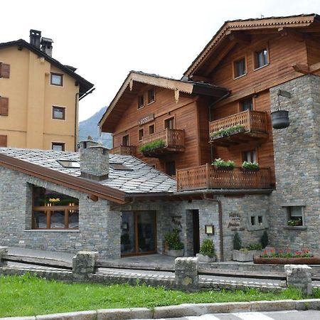 Hotel Maison Saint Jean Courmayeur Exteriér fotografie